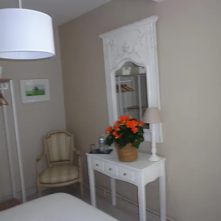 Les Fleurs Du Mont Couette-café 3*