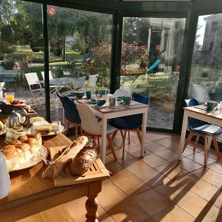 Bed & Breakfast Les Fleurs Du Mont 3*