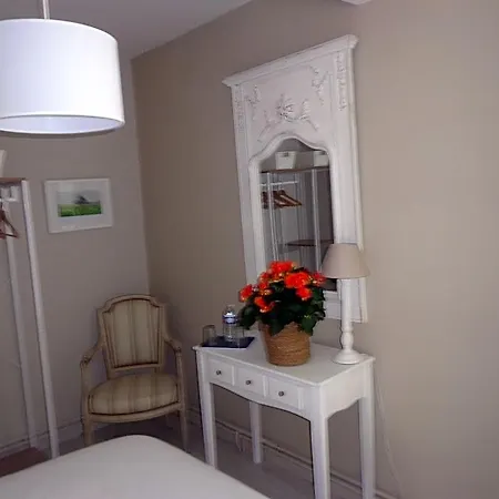 Les Fleurs Du Mont Couette-café Caux