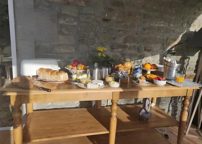 Alojamento de Acomodação e Pequeno-almoço Les Fleurs Du Mont 3*