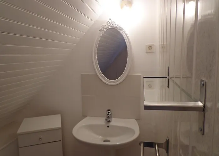 Alojamento de Acomodação e Pequeno-almoço Les Fleurs Du Mont 3*