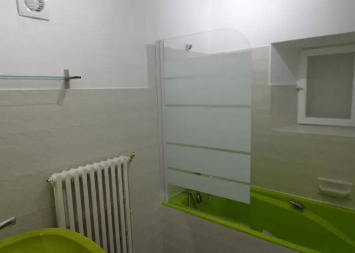 Alojamento de Acomodação e Pequeno-almoço Les Fleurs Du Mont 3*